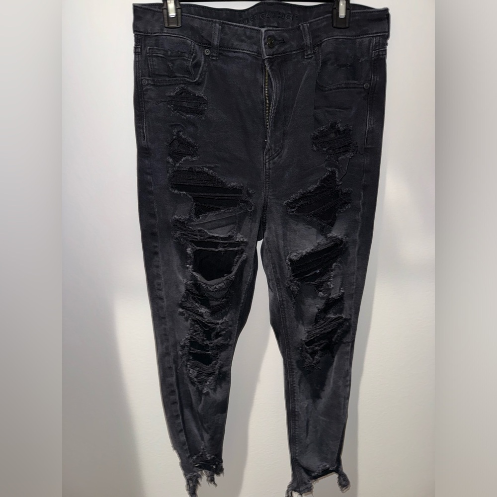 American Eagle mom jeans